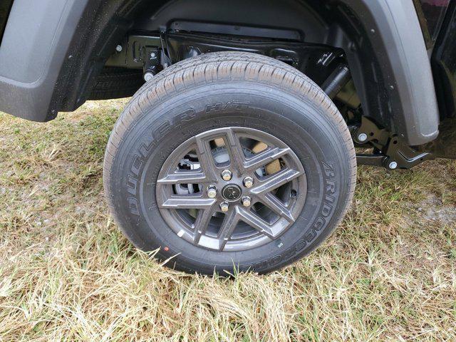 new 2025 Jeep Gladiator car, priced at $40,360