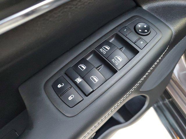 used 2021 Jeep Grand Cherokee car, priced at $28,142