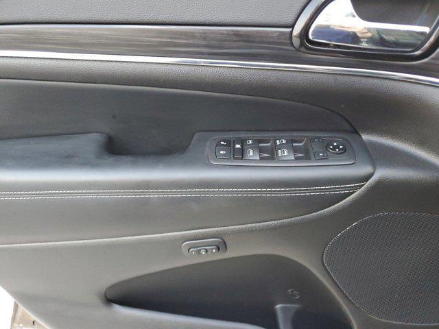 used 2021 Jeep Grand Cherokee car, priced at $28,142