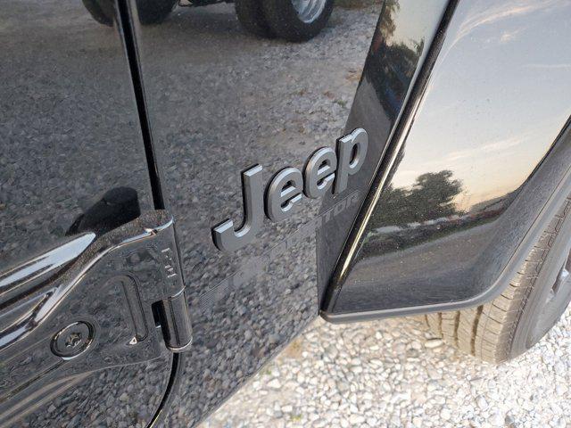 new 2025 Jeep Gladiator car, priced at $44,080