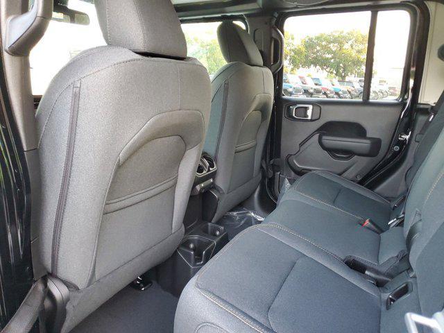 new 2025 Jeep Gladiator car, priced at $44,080
