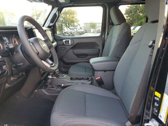 new 2025 Jeep Gladiator car, priced at $44,080