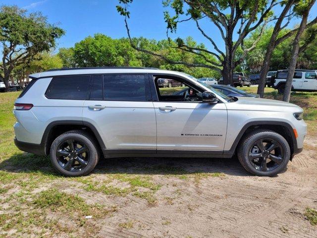 new 2024 Jeep Grand Cherokee L car, priced at $40,430