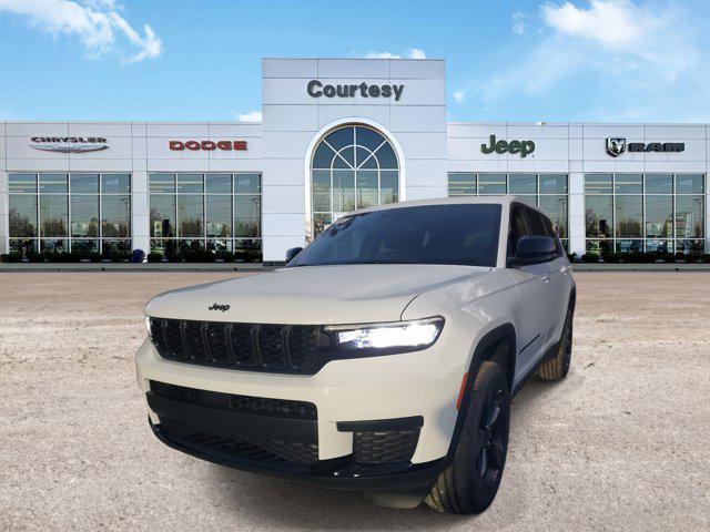 new 2025 Jeep Grand Cherokee L car, priced at $42,580