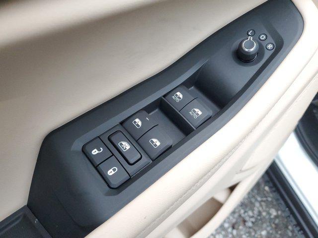 new 2025 Jeep Grand Cherokee L car, priced at $44,640