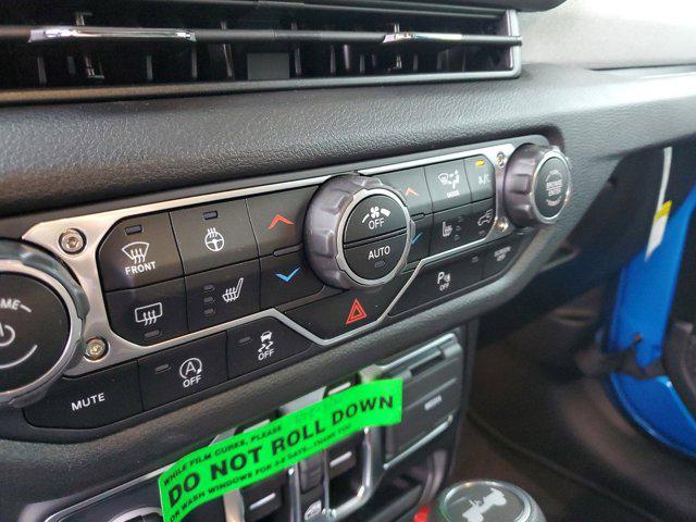 new 2025 Jeep Wrangler car, priced at $51,660