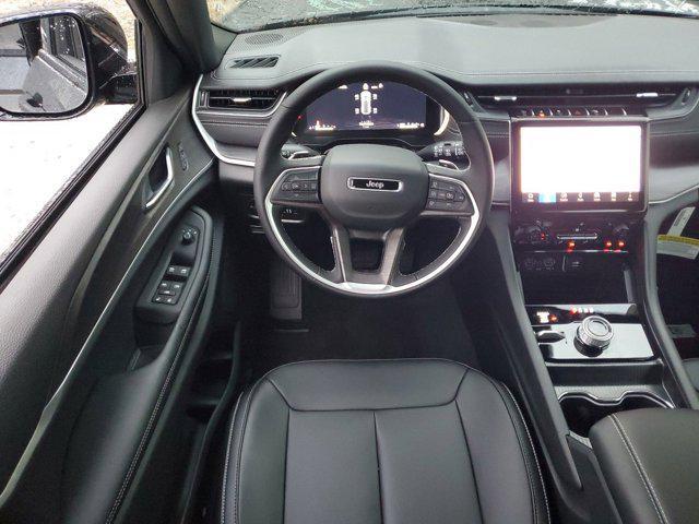 new 2025 Jeep Grand Cherokee car, priced at $38,745