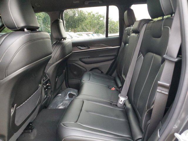 new 2025 Jeep Grand Cherokee car, priced at $38,745
