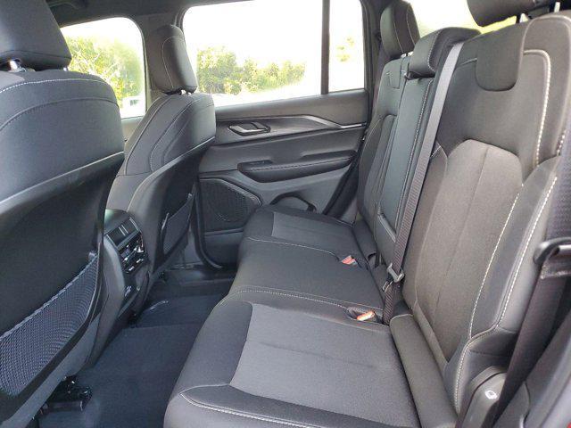 new 2025 Jeep Grand Cherokee car, priced at $32,370
