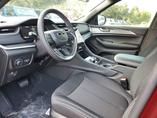 new 2025 Jeep Grand Cherokee car, priced at $32,370