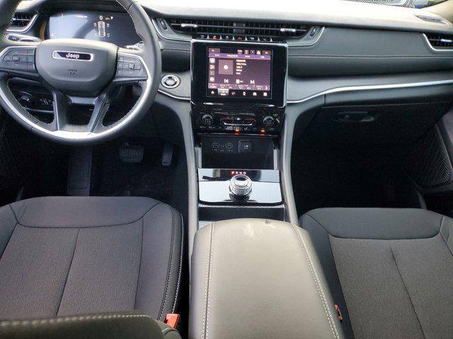 new 2025 Jeep Grand Cherokee car, priced at $32,370