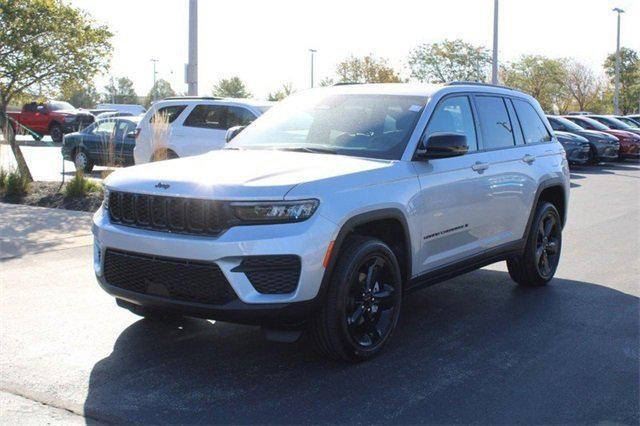 new 2025 Jeep Grand Cherokee car, priced at $41,675