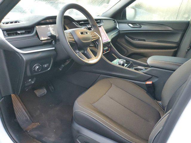 new 2025 Jeep Grand Cherokee car, priced at $31,205