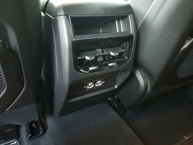 new 2025 Jeep Grand Cherokee car, priced at $31,205