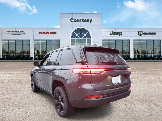 new 2025 Jeep Grand Cherokee car, priced at $40,675