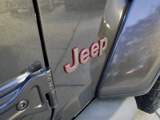 used 2019 Jeep Wrangler Unlimited car, priced at $31,654