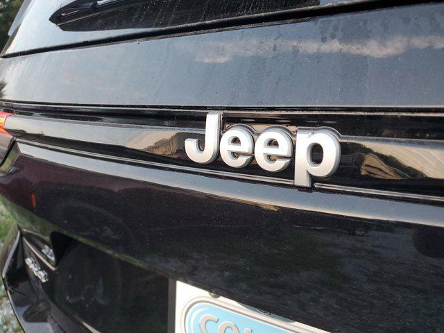 new 2025 Jeep Grand Cherokee car, priced at $40,995