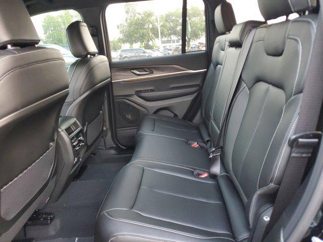new 2025 Jeep Grand Cherokee car, priced at $40,995
