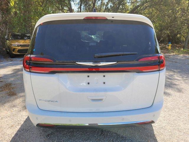 new 2024 Chrysler Pacifica car, priced at $40,737