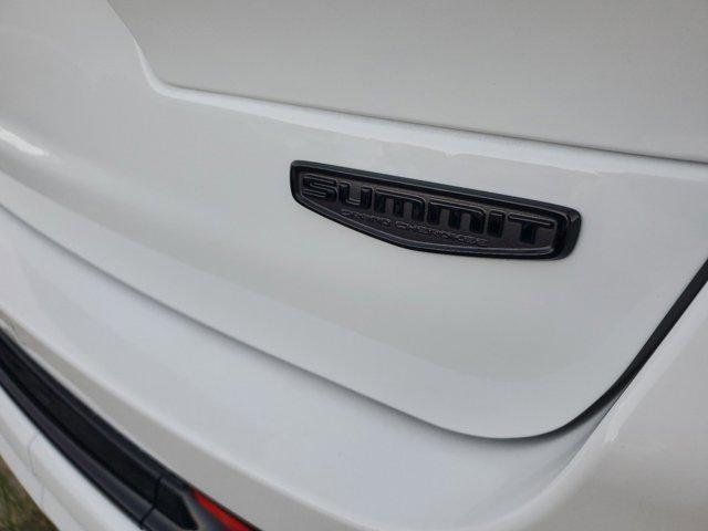 new 2025 Jeep Grand Cherokee L car, priced at $61,985