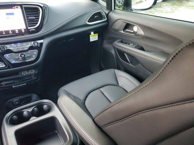 new 2025 Chrysler Pacifica car, priced at $43,999