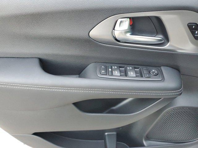 new 2025 Chrysler Pacifica car, priced at $43,999