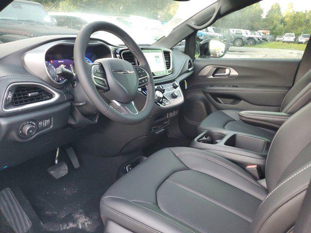new 2025 Chrysler Pacifica car, priced at $43,999