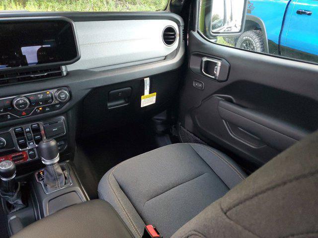 new 2025 Jeep Gladiator car, priced at $47,499