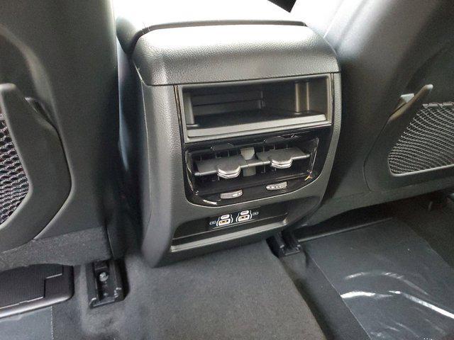 new 2025 Jeep Grand Cherokee car, priced at $31,999
