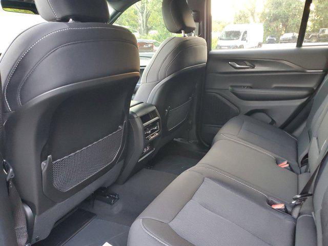 new 2025 Jeep Grand Cherokee car, priced at $31,999