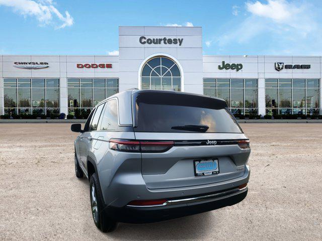 new 2025 Jeep Grand Cherokee car, priced at $31,999