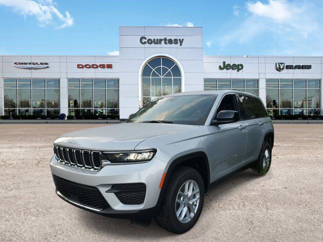 new 2025 Jeep Grand Cherokee car, priced at $31,999