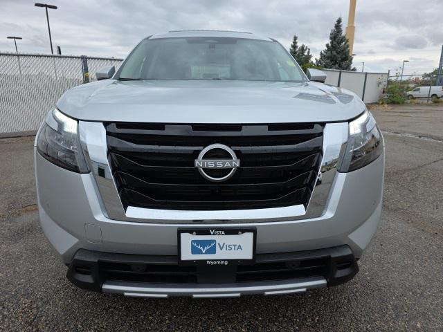 new 2025 Nissan Pathfinder car, priced at $39,580