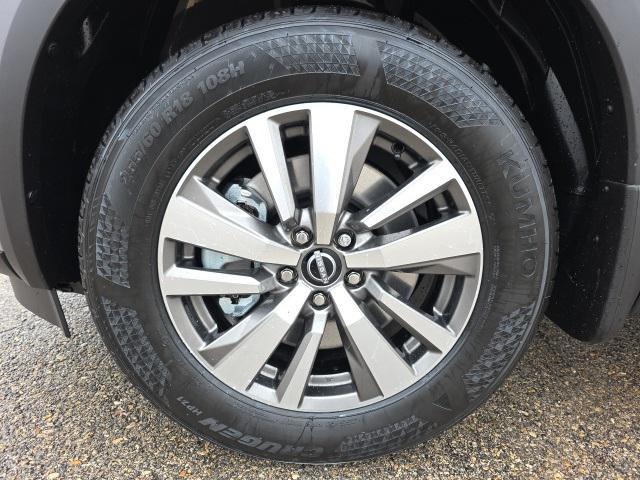 new 2025 Nissan Pathfinder car, priced at $39,580