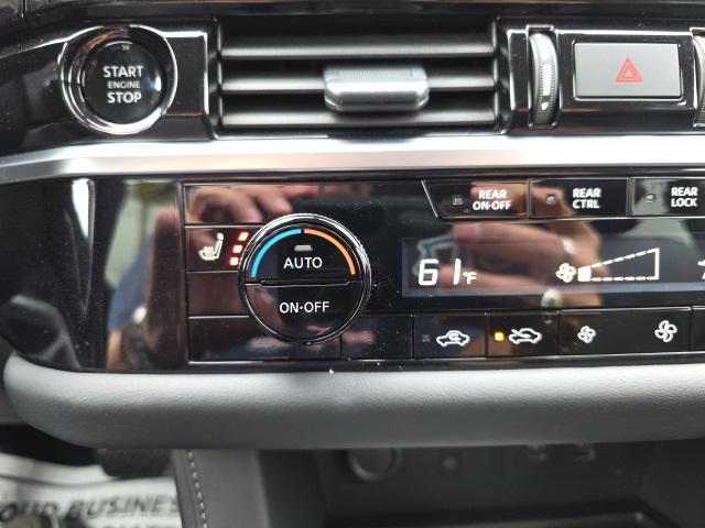 new 2025 Nissan Pathfinder car, priced at $39,580