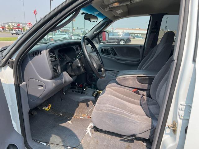 used 2000 Dodge Dakota car, priced at $7,992