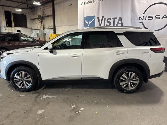 new 2025 Nissan Pathfinder car, priced at $39,605