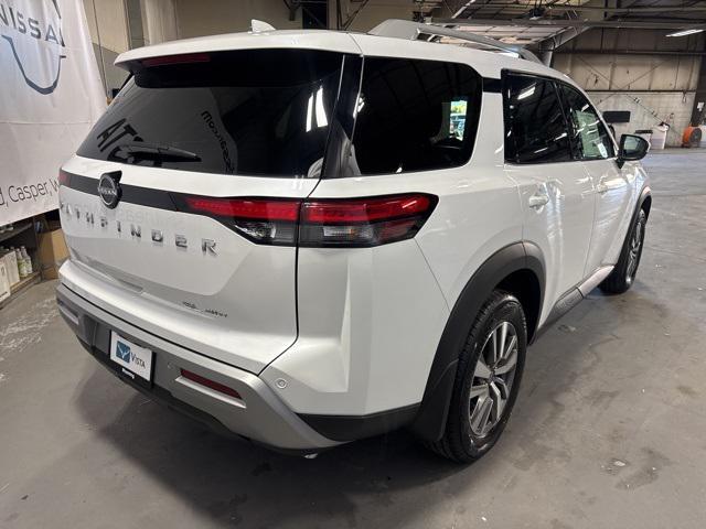 new 2025 Nissan Pathfinder car, priced at $39,605