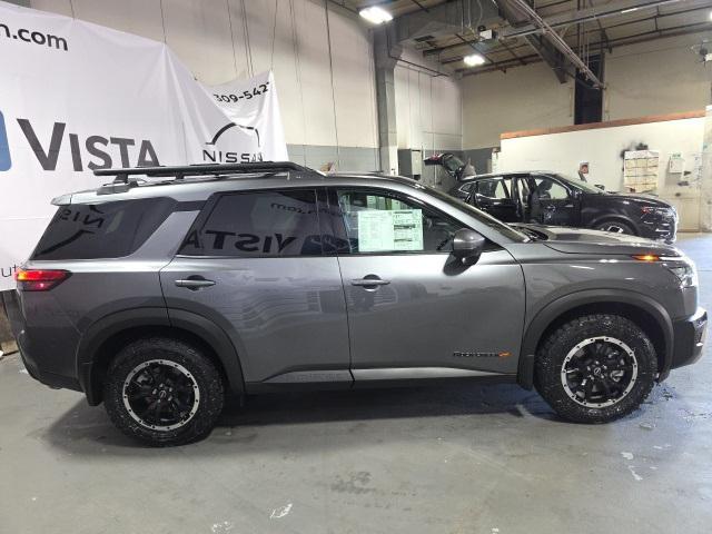 new 2025 Nissan Pathfinder car, priced at $39,620