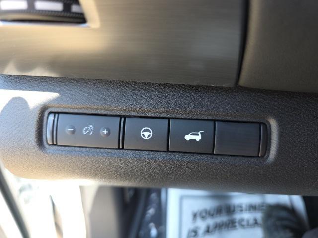 new 2025 Nissan Pathfinder car, priced at $45,385