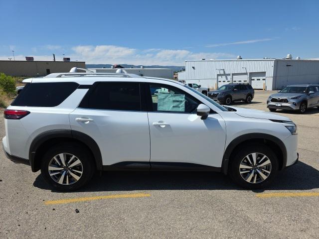 new 2025 Nissan Pathfinder car, priced at $45,385