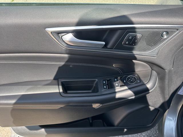 used 2024 Ford Edge car, priced at $31,995