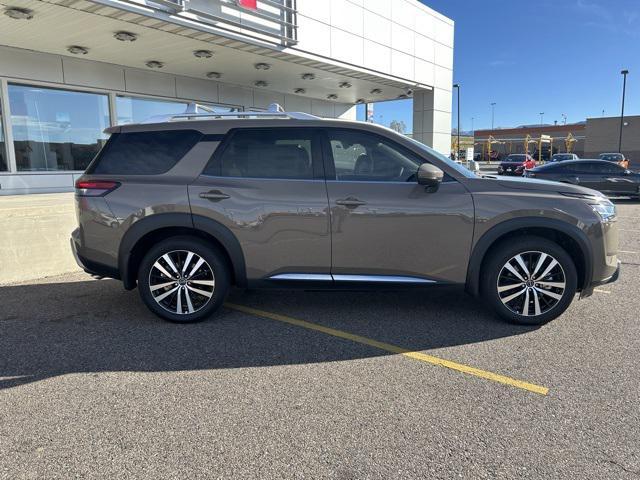 new 2024 Nissan Pathfinder car, priced at $47,258