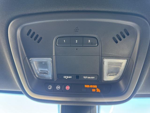 used 2023 Chevrolet Traverse car, priced at $32,791