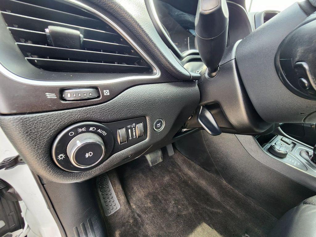 used 2019 Jeep Cherokee car, priced at $12,490