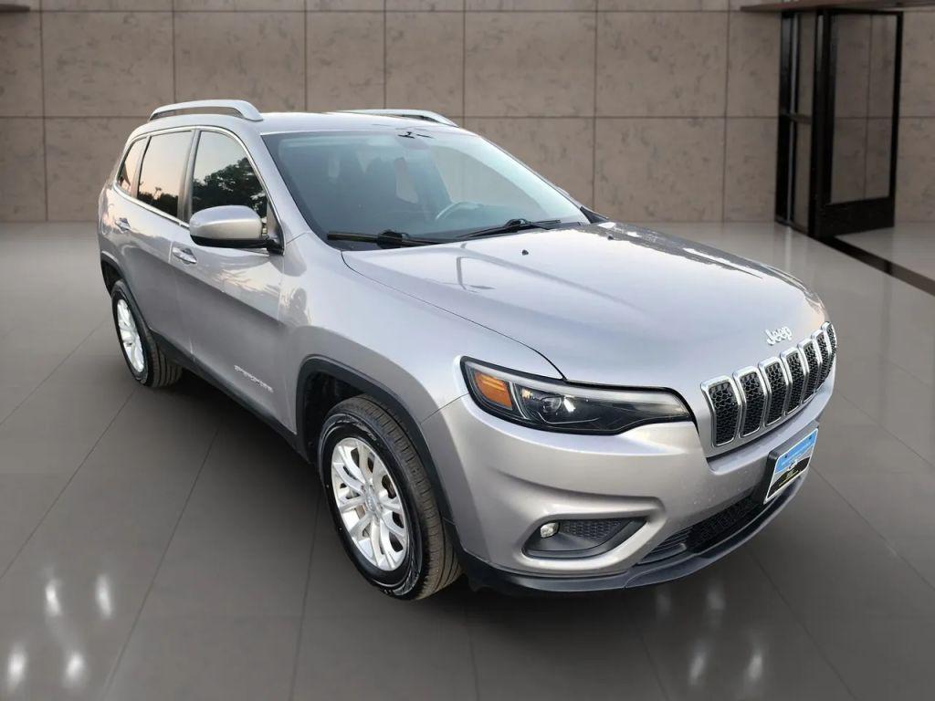 used 2019 Jeep Cherokee car, priced at $10,990