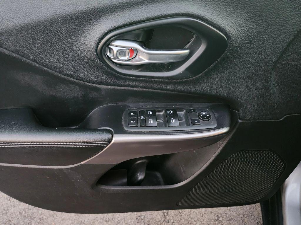 used 2019 Jeep Cherokee car, priced at $10,990