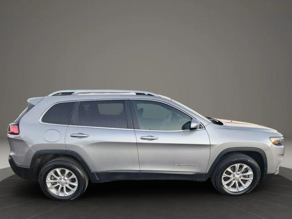 used 2019 Jeep Cherokee car, priced at $9,990