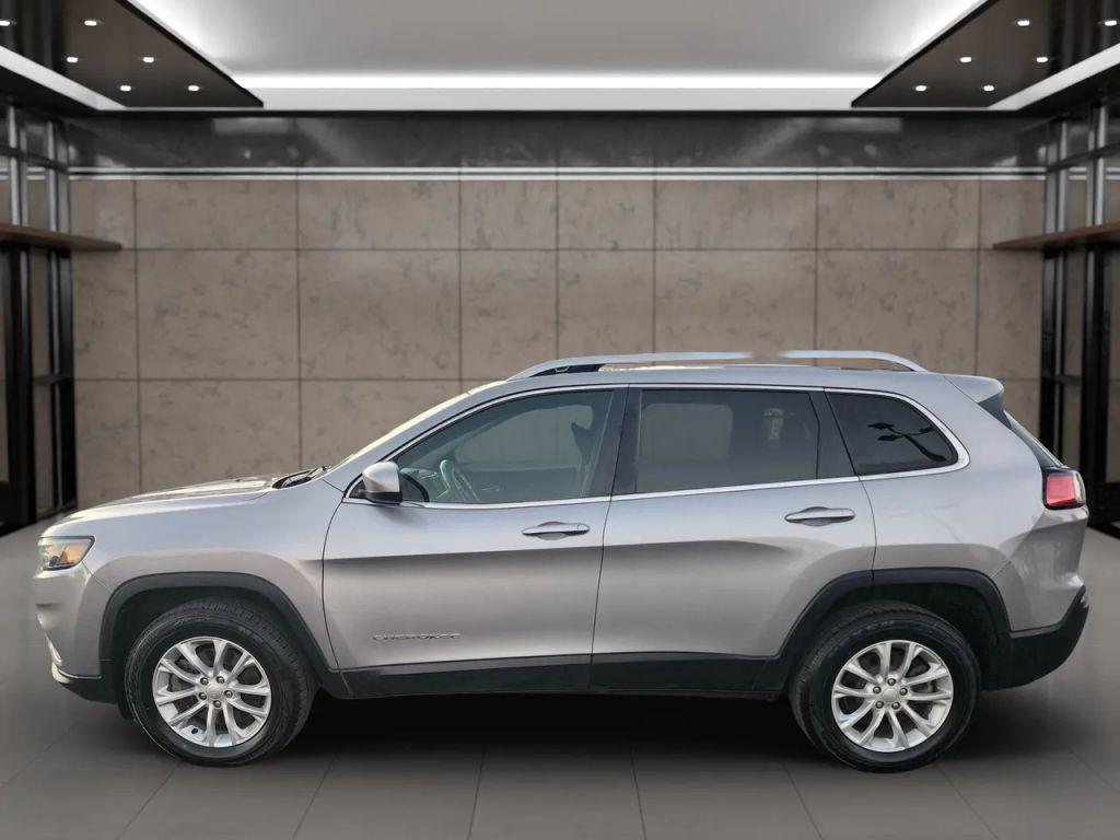 used 2019 Jeep Cherokee car, priced at $10,990