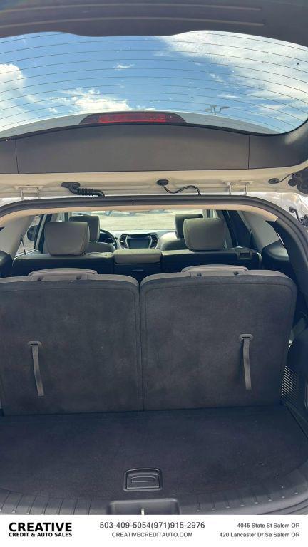 used 2015 Hyundai Santa Fe car, priced at $11,495